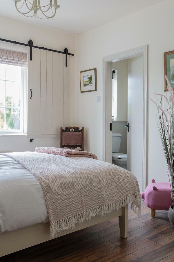 The Happy Pig Hotell Kenmare Eksteriør bilde